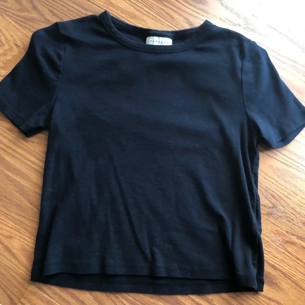 Topshop Cropped Tee - Picture 1 of 3